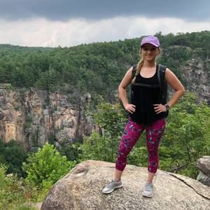 Meet your Posher, Claire